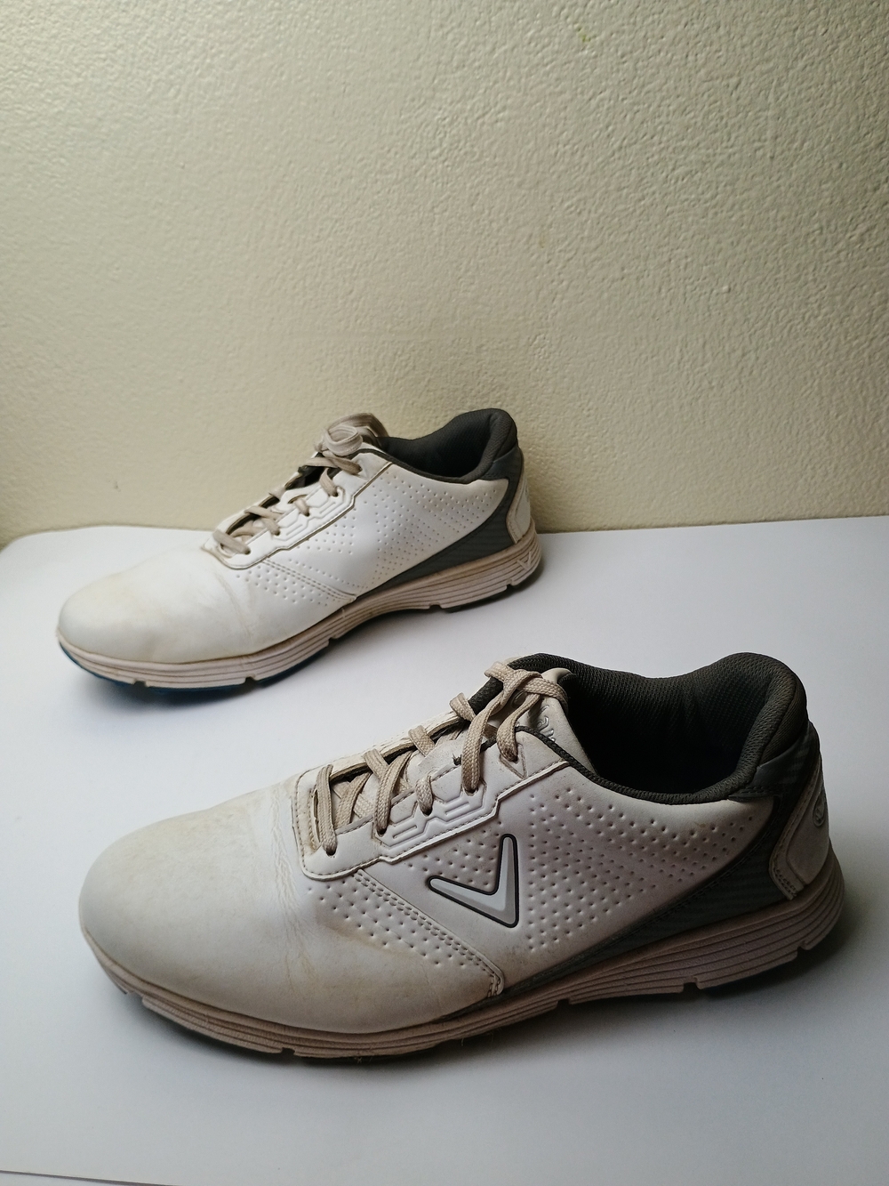 Callaway Balboa Sport Men’s Size 10 Spikeless White Athletic Golf Shoes
